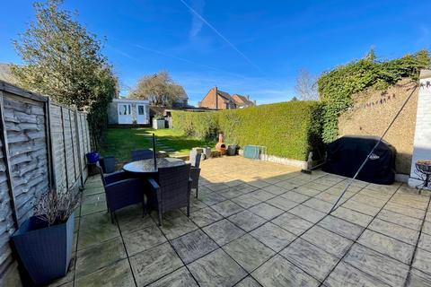 undefined, St. Pauls Road, Luton, Bedfordshire, LU1 3RX