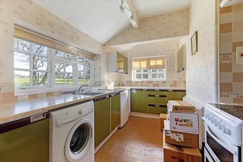 3 bedroom detached house for sale, Old Odiham Road, Alton, Hampshire GU34