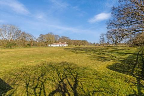 3 bedroom detached house for sale, Old Odiham Road, Alton, Hampshire GU34