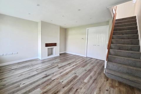 3 bedroom semi-detached house to rent, Holmsley Lane, Woodlesford