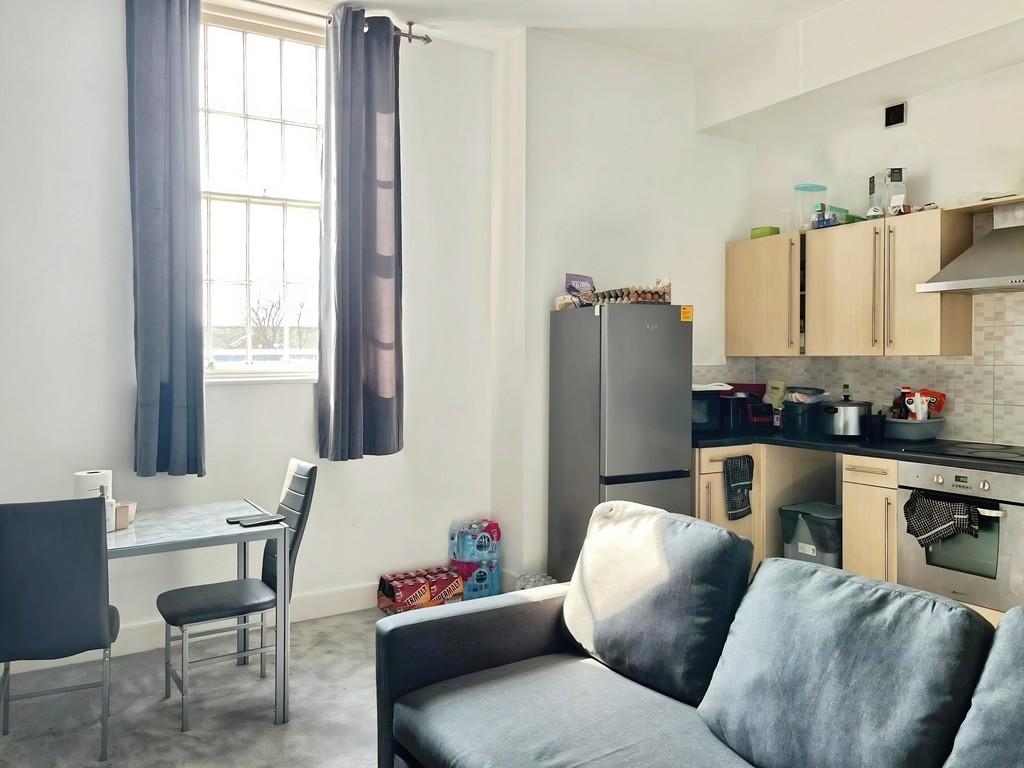 3263686d-Lounge 20 Kitchen