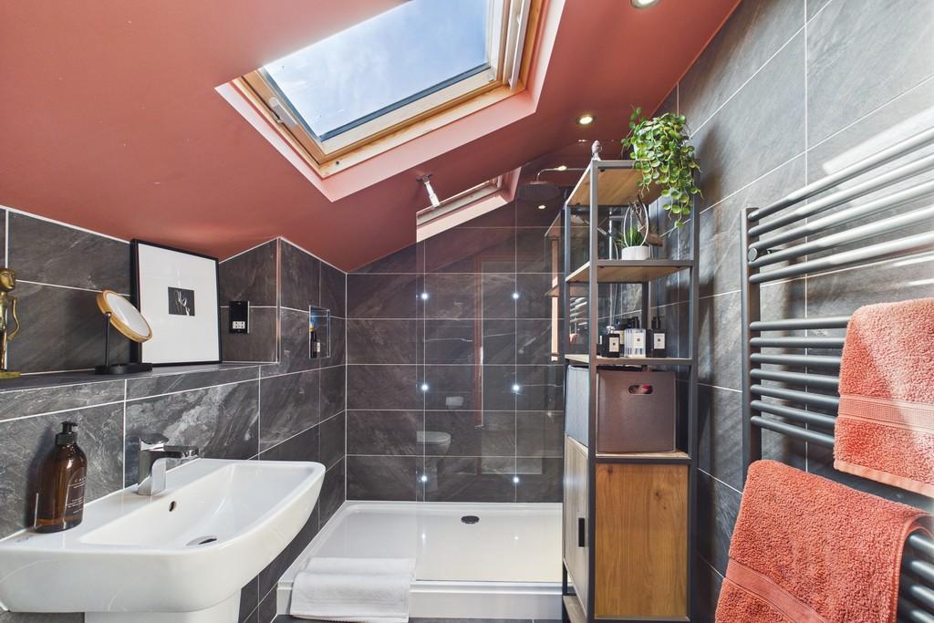 Bedroom One En-suite