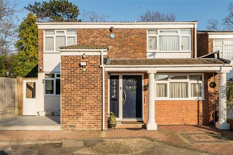 4 bedroom detached house for sale, Kynaston Wood, Harrow
