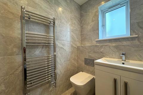 3 bedroom semi-detached house to rent, Waves Way, St Marys Bay