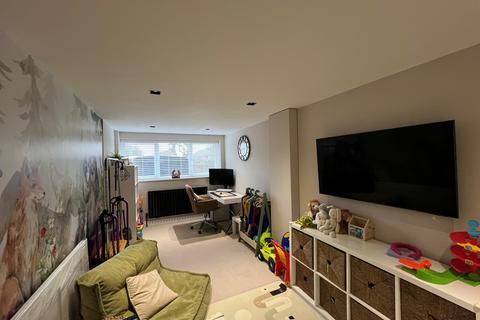 undefined, Marion Road, Crawley, RH10