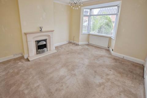 4 bedroom semi-detached house for sale, Thackeray Road