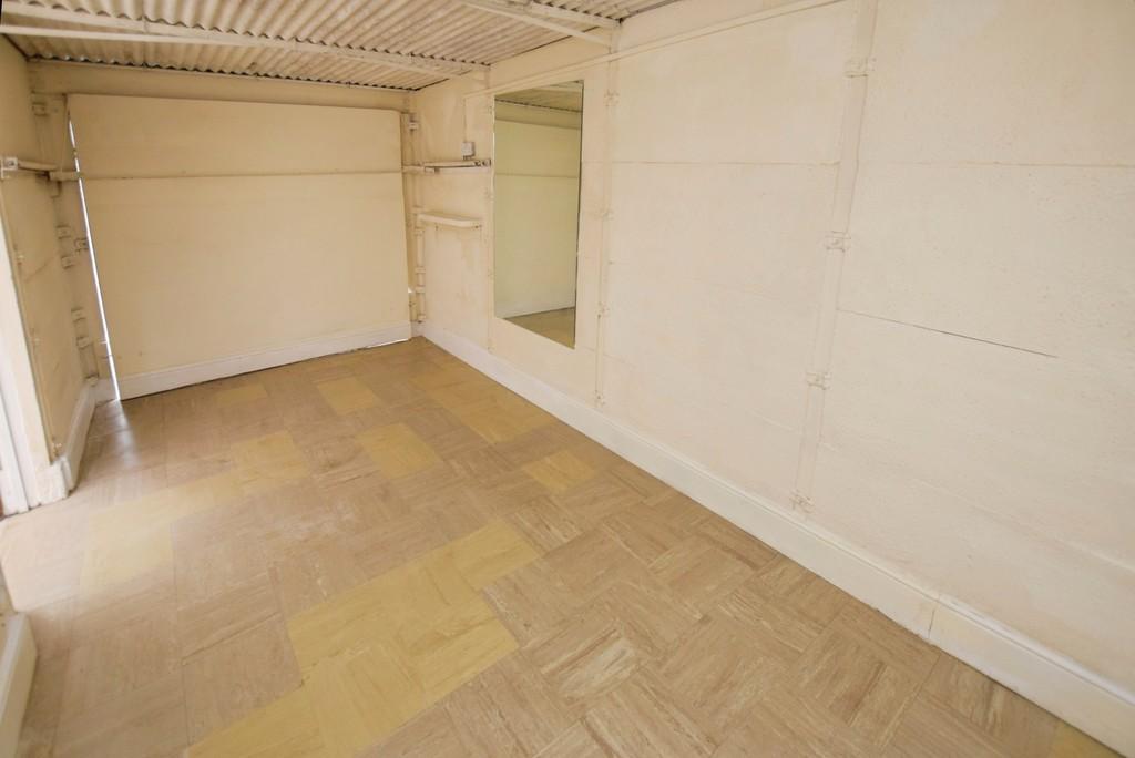 17626c4c-thack 20garage