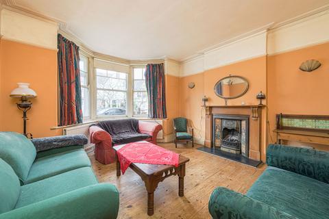 4 bedroom semi-detached house for sale, Milton Road, Wallington