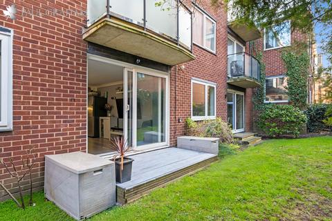 undefined, Stafford Road, Wallington