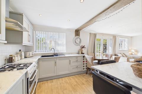 3 bedroom end of terrace house for sale, Ifield, Crawley