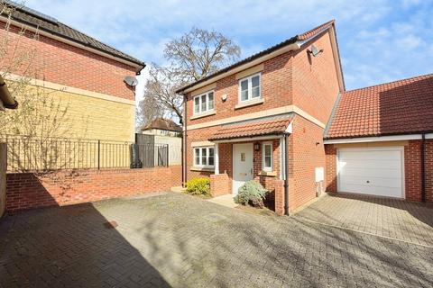 3 bedroom link detached house for sale, Elmhurst Gardens, Trowbridge