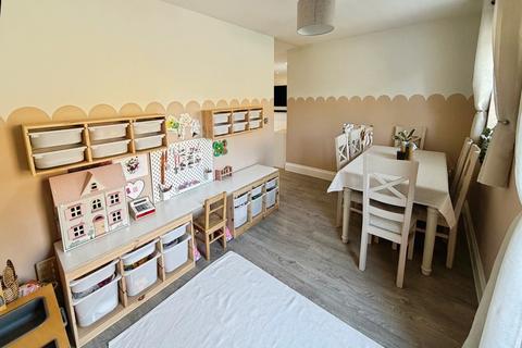 3 bedroom link detached house for sale, Elmhurst Gardens, Trowbridge