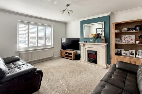 3 bedroom chalet for sale, Kings Orchard, Warminster