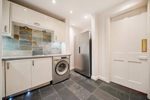 undefined, Morningside Road, Edinburgh EH10