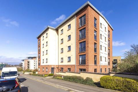 3 bedroom apartment to rent, Slateford Gait, Edinburgh EH11