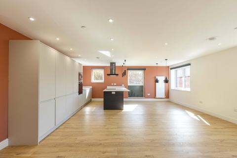 3 bedroom apartment to rent, Slateford Gait, Edinburgh EH11