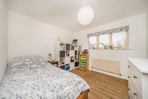 1 bedroom house to rent, Archer Close, Kingston Upon Thames KT2