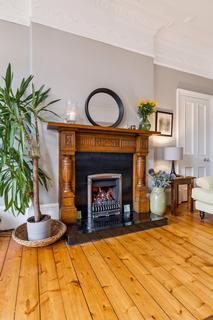 4 bedroom apartment for sale, Millbrae Crescent, Langside, Glasgow