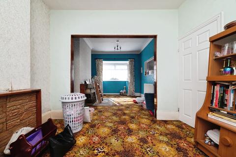 2 bedroom terraced house for sale, New Bridge Road, Hull, HU9