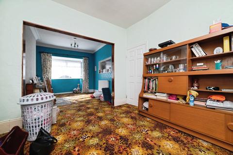 2 bedroom terraced house for sale, New Bridge Road, Hull, HU9