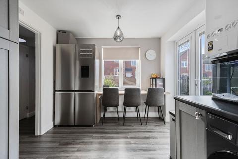 3 bedroom semi-detached house for sale, Wedgewood Way, Knottingley WF11