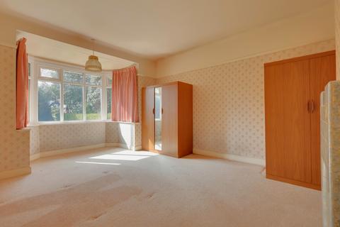 2 bedroom detached bungalow for sale, Hulbert Road, Bedhampton, Havant