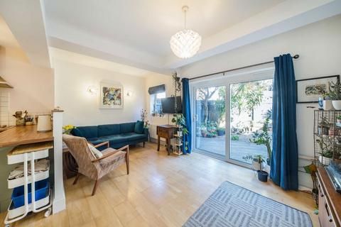 1 bedroom flat for sale, Harpenden Road, London SE27
