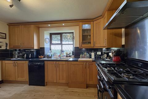 4 bedroom detached house for sale, Melton Road, Waltham On The Wolds