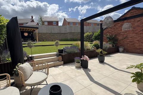 4 bedroom detached house for sale, Bailey Crescent, Melton Mowbray