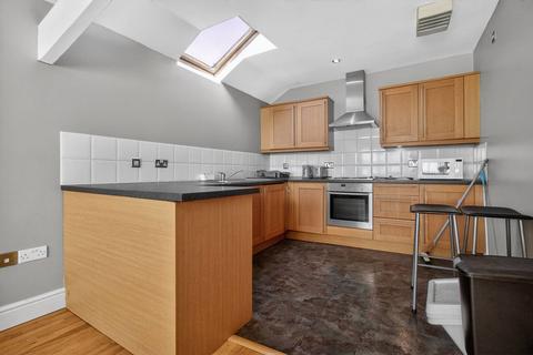 1 bedroom apartment to rent, Crown Court, Duke Street, Cardiff