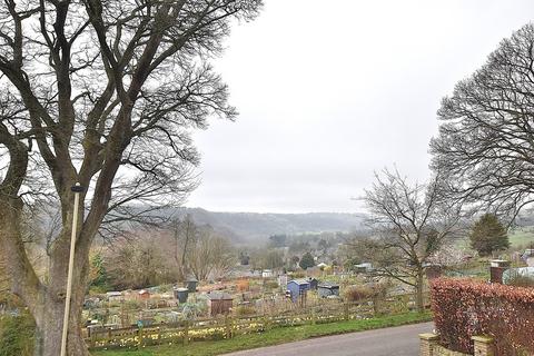 4 bedroom semi-detached house for sale, Westfields, Richmond