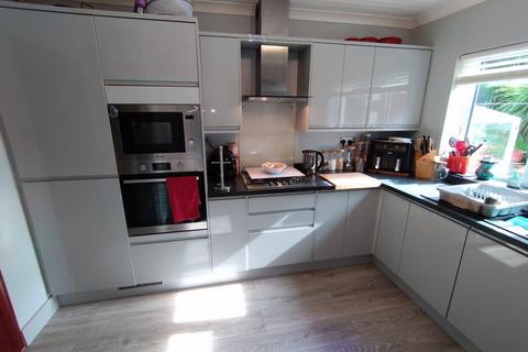 3 bedroom semi-detached house for sale, Chatterley Drive, Kidsgrove, Stoke-on-Trent