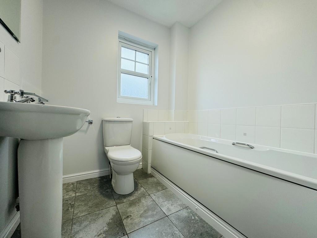 Tgate bathroom