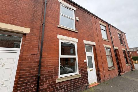2 bedroom terraced house to rent, Severn Street, Lancashire WN7