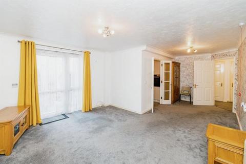 1 bedroom flat for sale, Oakley court