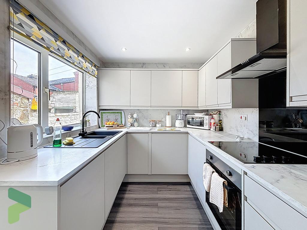 Fitted Kitchen