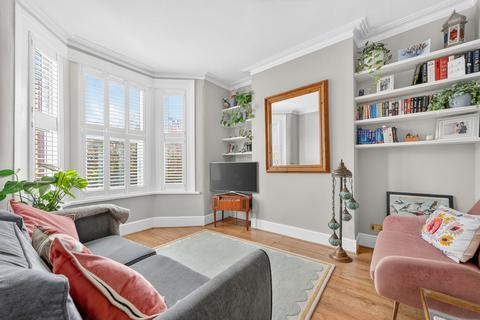 undefined, Graham Road, Turnpike Lane N15