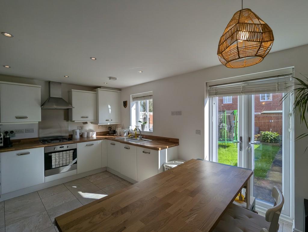 Pxl 20260318 102816874