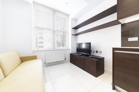 Studio to rent, Judd Street, London WC1H