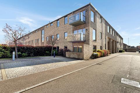 2 bedroom ground floor flat to rent, Addenbrookes Road, Cambridge CB2