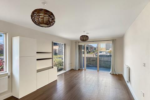2 bedroom ground floor flat to rent, Addenbrookes Road, Cambridge CB2