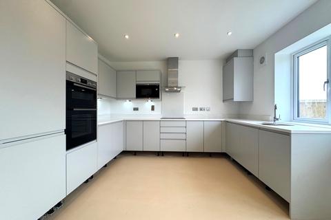 3 bedroom semi-detached house to rent, Waves Way, St Marys Bay