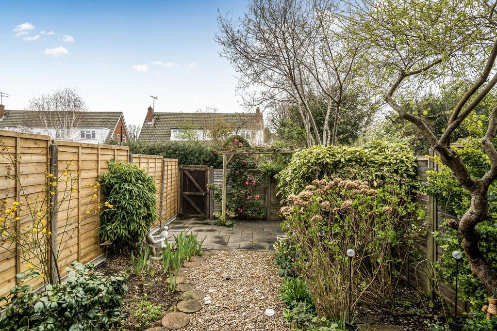 1425882-3-69b92d194d823