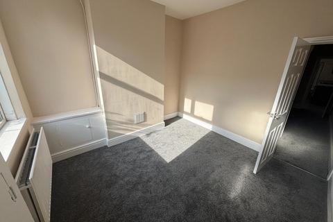 2 bedroom terraced house to rent, Macclesfield Street, Stoke-on-Trent