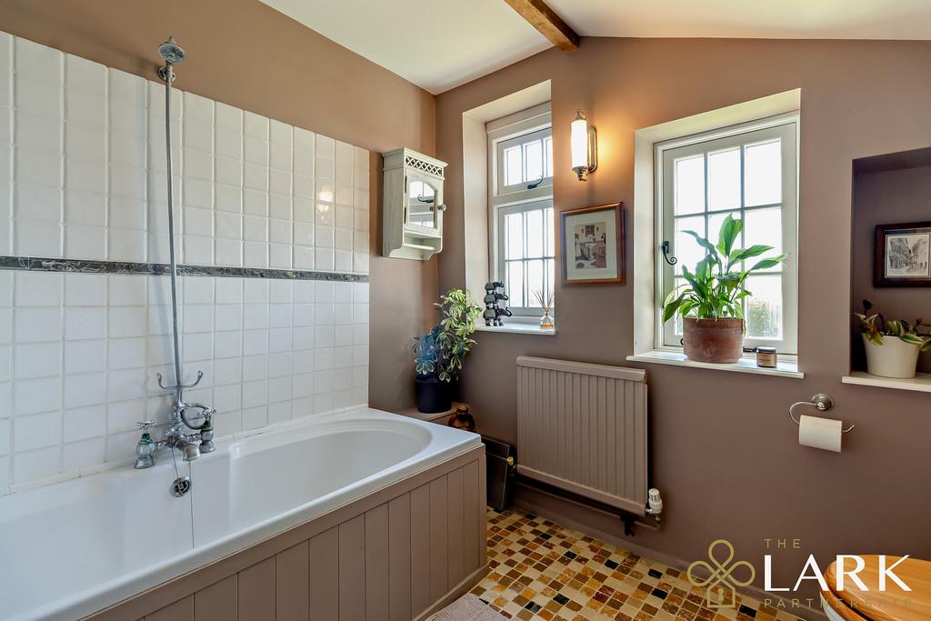 8682638-interior WM06-800