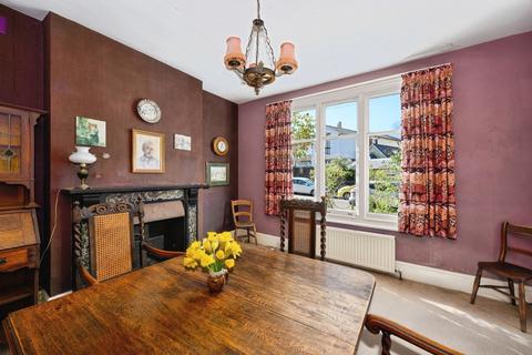 4 bedroom detached house for sale, Brownlow Road, Redhill, Surrey, RH1