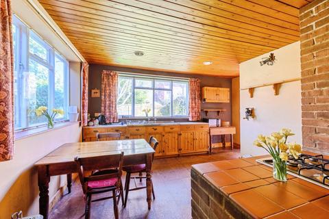 4 bedroom detached house for sale, Brownlow Road, Redhill, Surrey, RH1