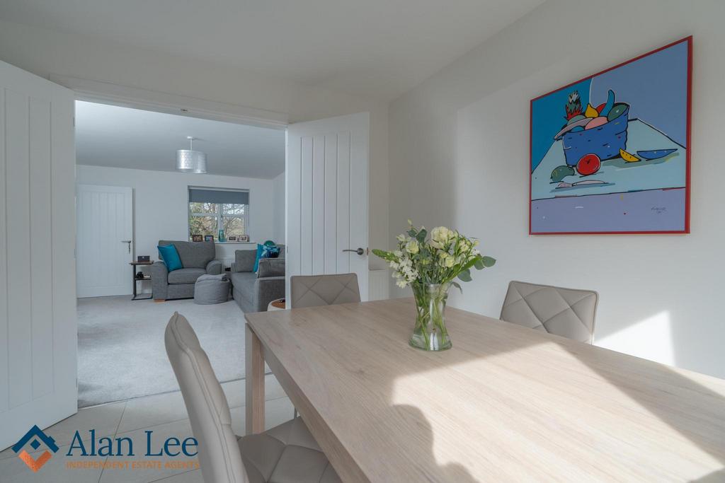 Dining Room into Lounge