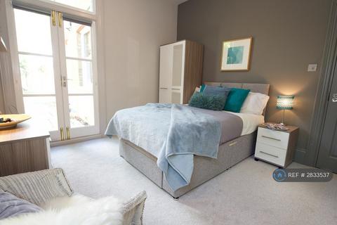 undefined, Brighton Road, Addlestone, KT15