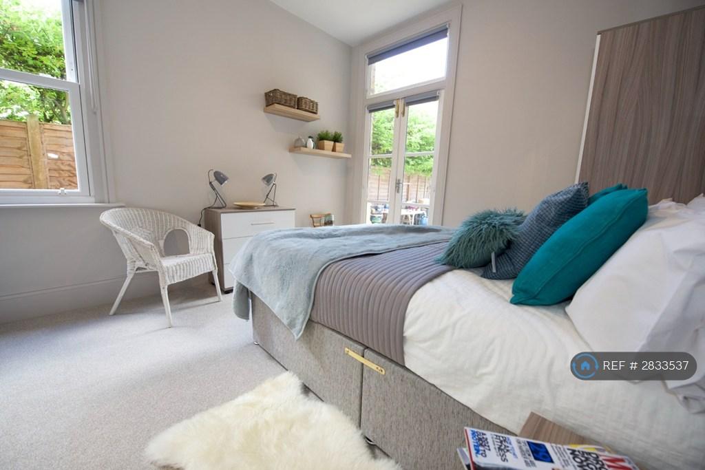 Private Garden Access